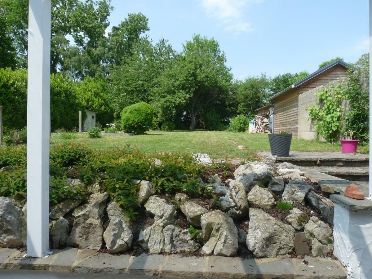 Gite Aische-En-Refail Exteriör bild
